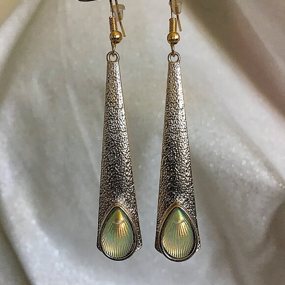 Elegant Gold Teardrop Earrings with Iridescent Shell Detail, Statement Jewelry - Picture 1 of 3